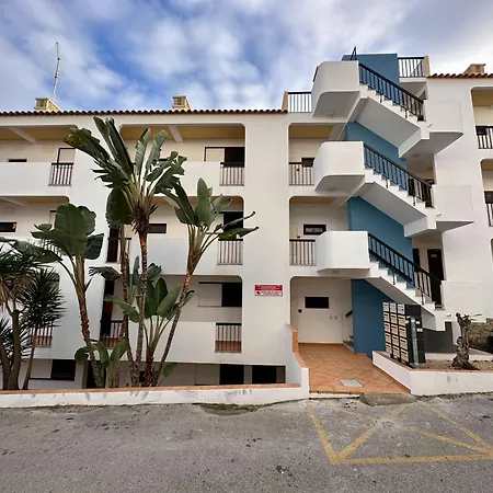 Cozy 2br In With Balcony, By Hopstays Lägenhet Albufeira