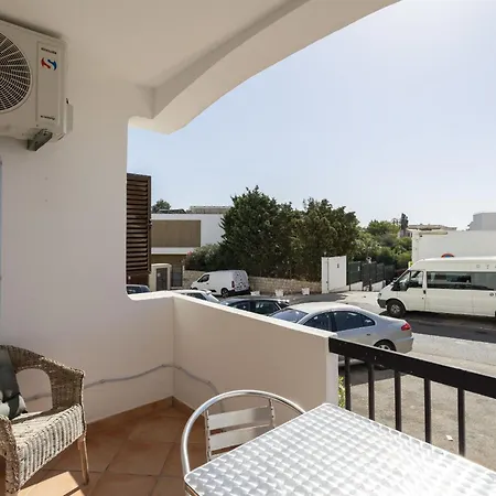 Cozy 2br In With Balcony, By Hopstays Appartement Albufeira